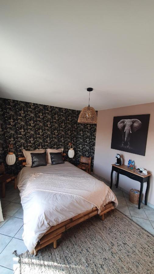 Bed and Breakfast Le Coup De Foudre Le Molay-Littry Exterior foto